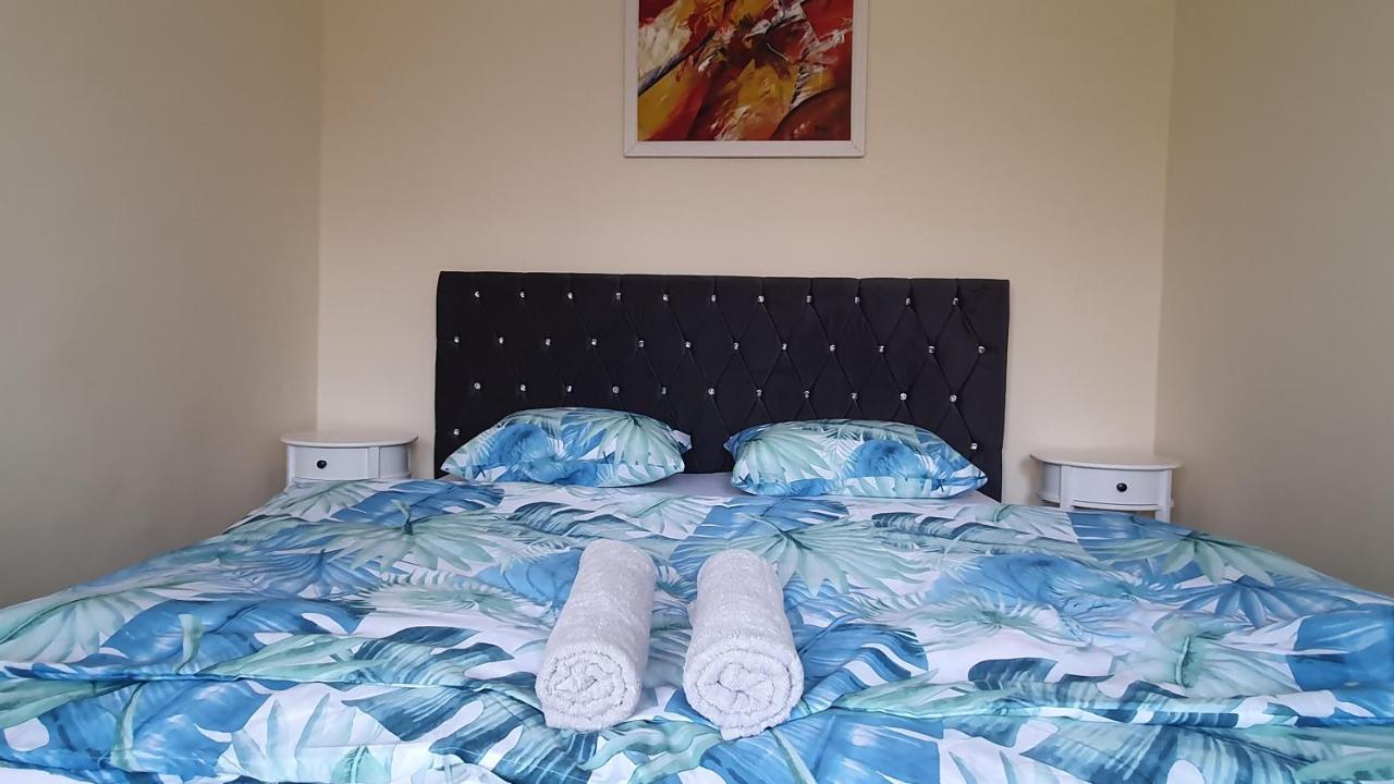 דירות אורדאה Apartament Estera מראה חיצוני תמונה